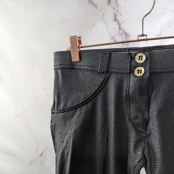 Freddy Pant Womens 4 Small Black WR UP Snake Booty Lifting Legging Skinny Low - Picture 3 of 14